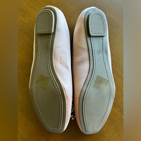 Pink satin ballet flats with bow & studded straps - Picture 2 of 5